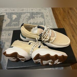 Sorel Beige and White Sneakers